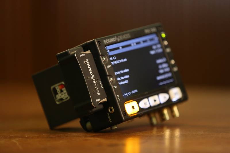 LOCATION MONITEUR PIX240