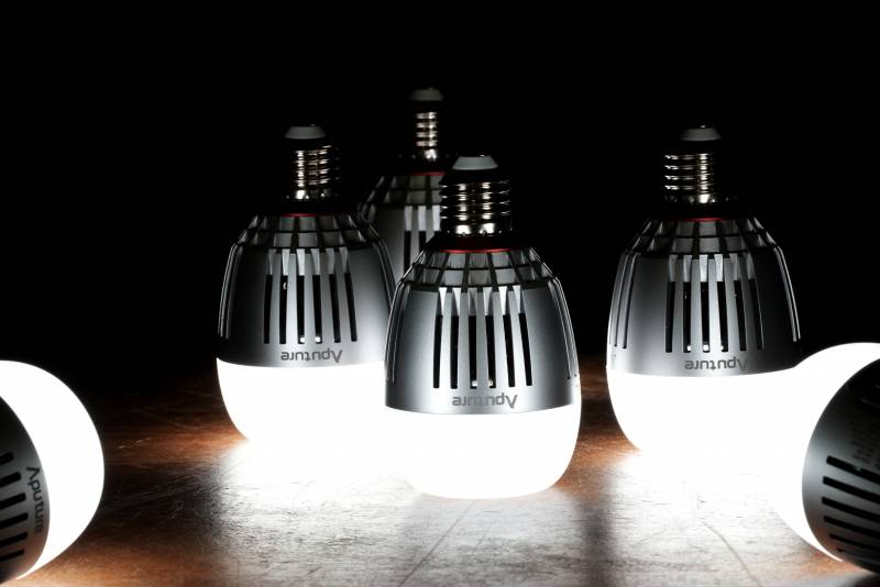 aputure b7c ampoules rgb light lighting deco tournage location set production la prod du sud marseille france