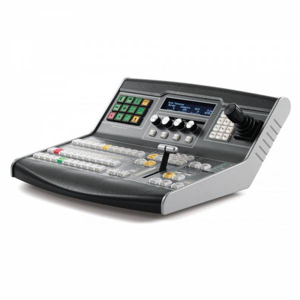 straming direct flux transmition twitch facebook live youtube atem