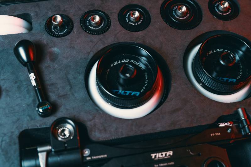 Tilta FF‑T04 – Follow Focus Double pour une mise au point ultra précise