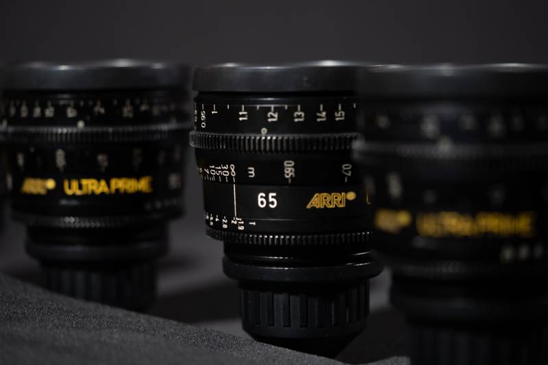 SERIE OPTIQUE ARRI ULTRA PRIME DISPONIBLE A LA LOCATION MARSEILLE