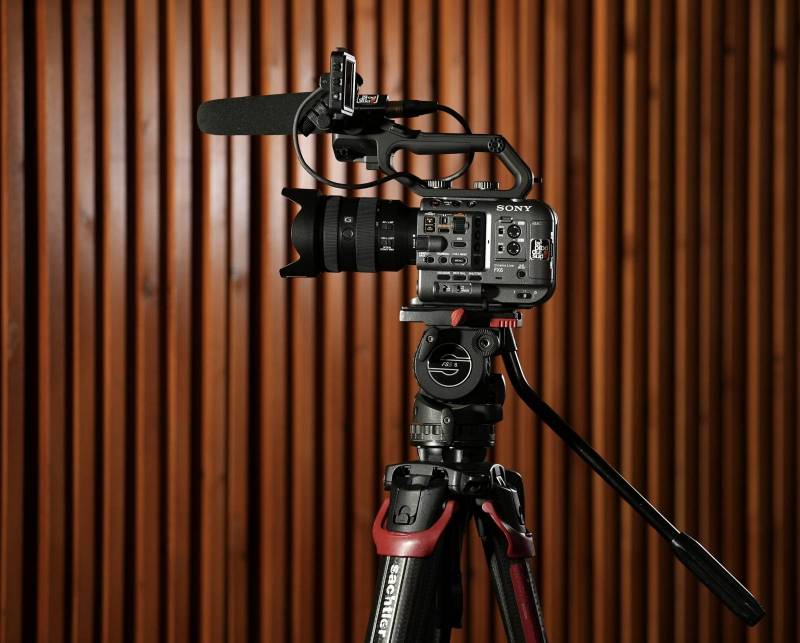 Sony G master afc autot focus 70-200 e-mount location rental marseille camera cinema optique objectif 24 105 fx9