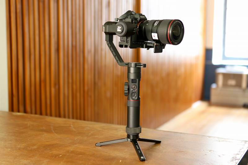 LOCATION ZHIYUN CRANE 2 À MARSEILLE