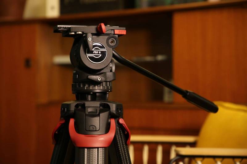 LOCATION TRÉPIED SACHTLER FSB8 À MARSEILLE